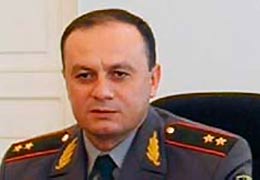 Министр Обороны Армении назвал неприятным российско-азербайджанские военные сделки по поставке вооружения